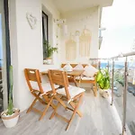 Sea View *